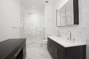 Rented by Space Marketing Shop