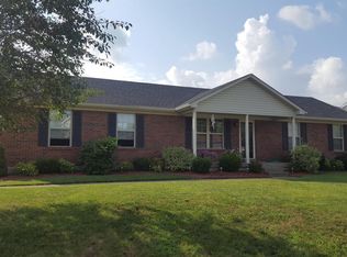 10924 Youngtown Dr, Louisville, KY 40272
