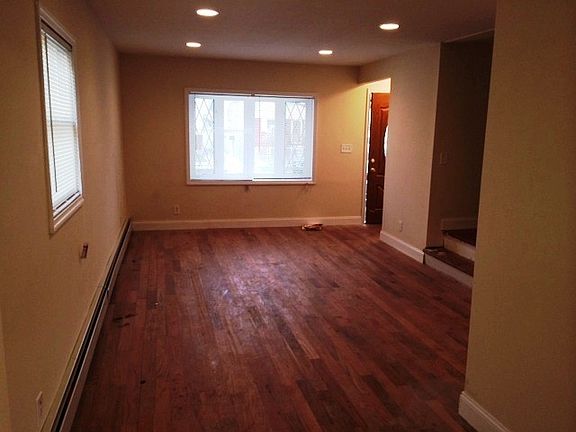 5th image of 15036 Foch Blvd