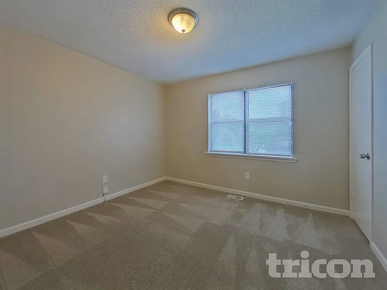 17 Paces Meadows Dr — Photo 11