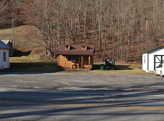 5th image of 8869 Sweet Springs Valley Rd