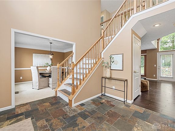 3rd image of 6214 Martins Way