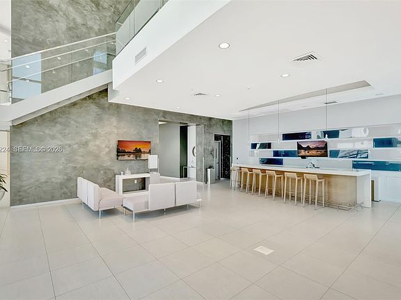 2nd image of 1900 N Bayshore Dr APT 1505