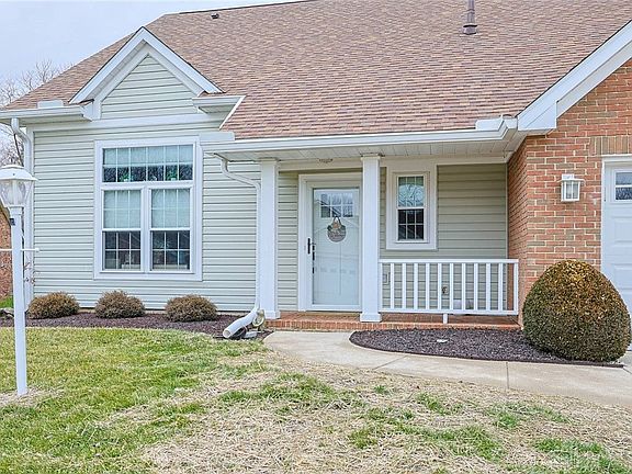 5th image of 6745 Oakwood Ln