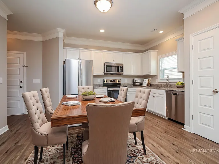 2233 Dale View Dr — Photo 3