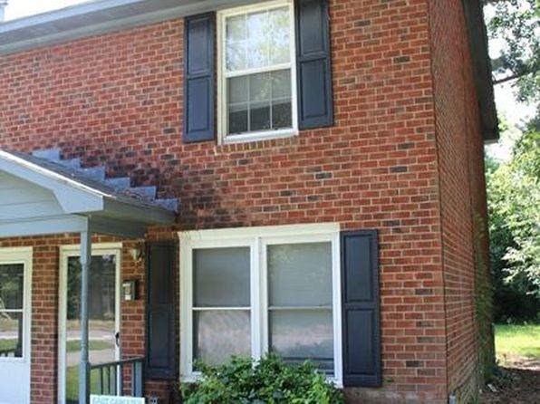 103 N Elm St