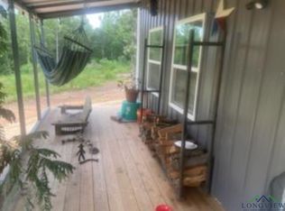 6404 Periwinkle Rd, Ore City, TX 75683