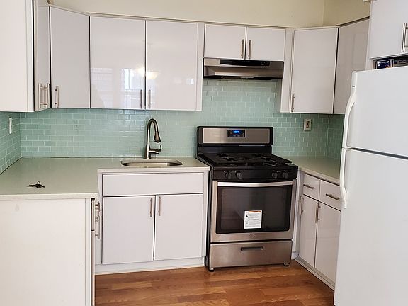 2nd image of 8914 102nd St #1L