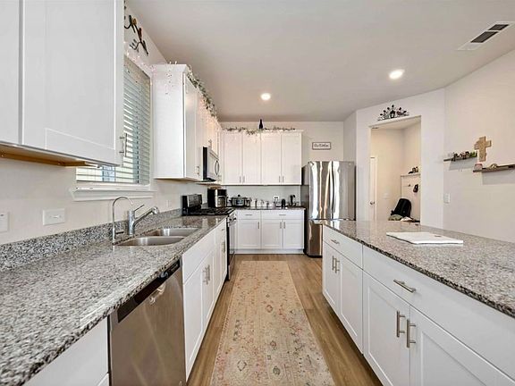 4th image of 6434 Lakeview Haven Dr