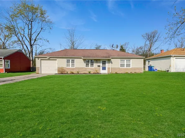 468 Campus Dr, Amherst, NY 14226