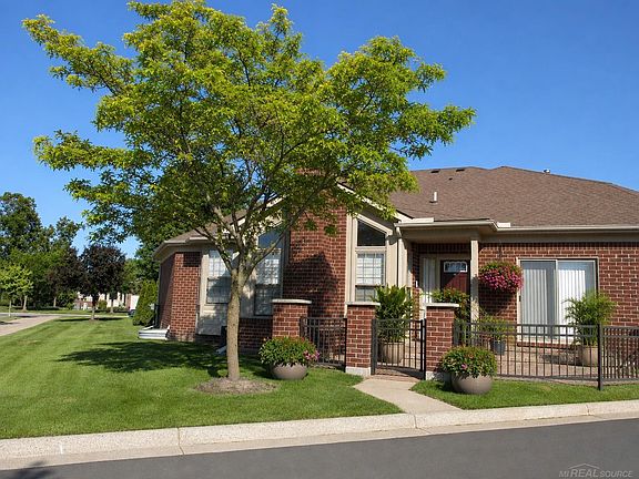 2nd image of 49272 Brodie Ct #76