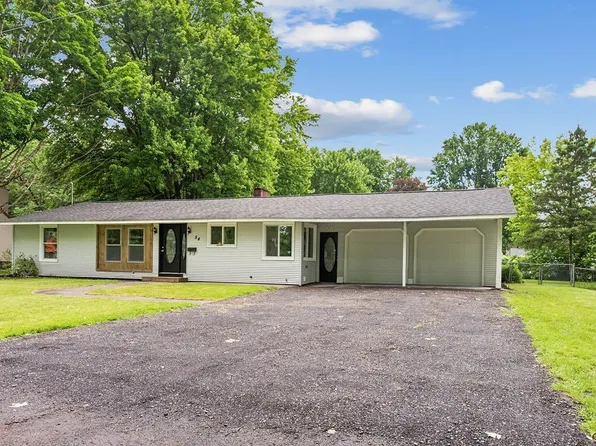 54 Barnes St, Phoenix, NY 13135