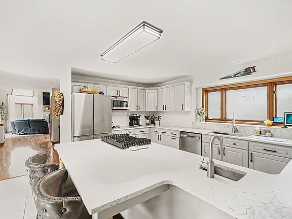 4th image of 17634 Meceola Rd