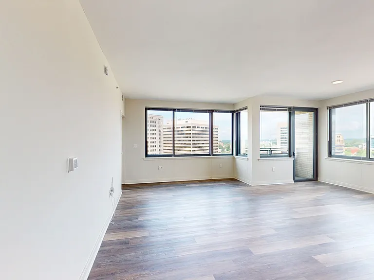 Eleven55 Ripley — Photo 92