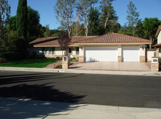 24453 Clipstone St, Woodland Hills, CA 91367