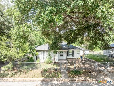 1117 N Hamilton St, Gonzales, TX, 78629