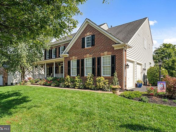 4th image of 43274 Canal Creek Pl