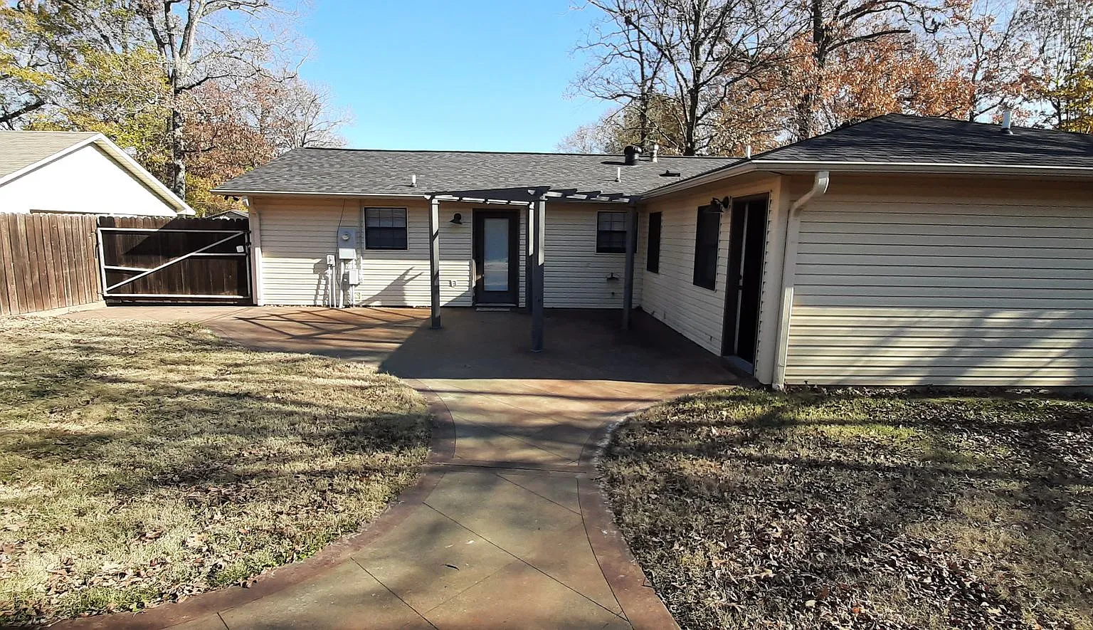 3+/2 Home, fenced yard, for lease at 1403 Doris Dr., Searcy ($1560) — Photo 2