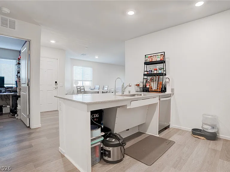 7890 Aurora Sky St #2 — Photo 7
