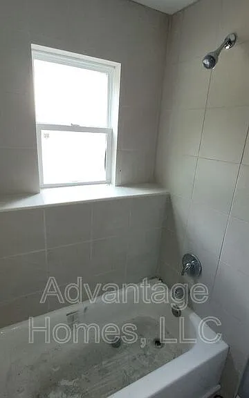 700 N 70th St — Photo 8