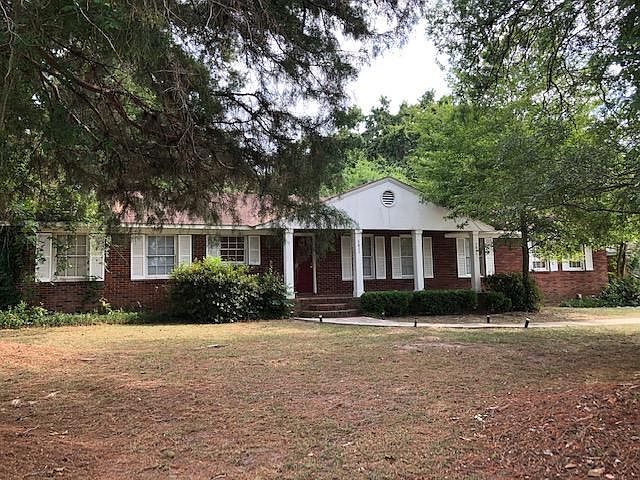 Front view of home