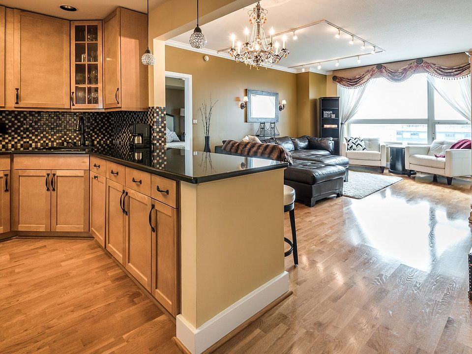 1st image of 717 S Christopher Columbus Blvd Unit 620