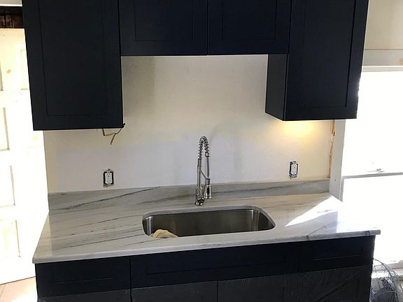 2nd image of 865 9th Ave S #5