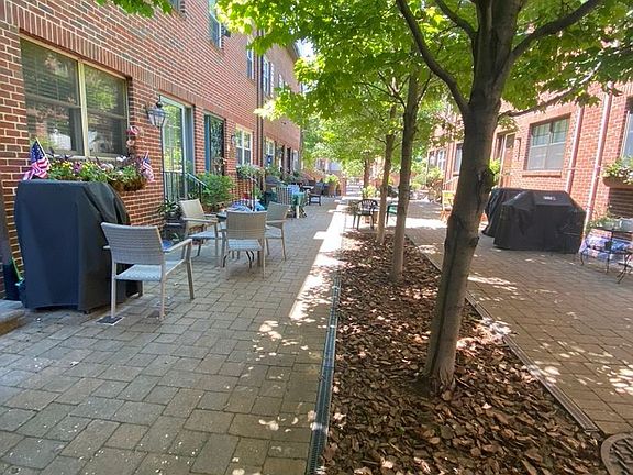 4th image of 521 S Randolph St #12268054