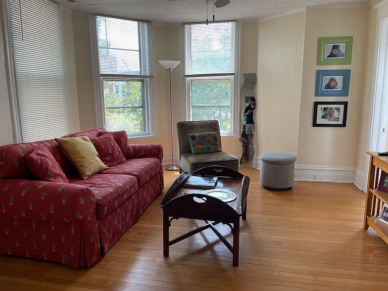 4032 N Wolcott Ave #2F — Photo 5