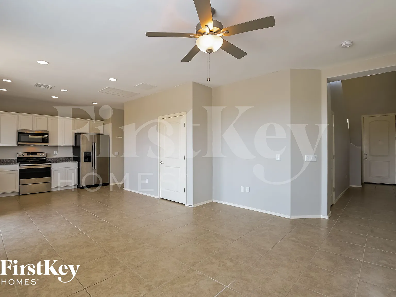 3 bed, 2.0 bath, 1500 sqft, $2,190 — Photo 4