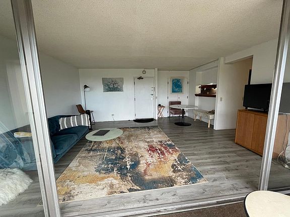 4th image of 430 Keoniana St #702-2