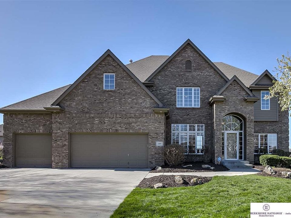 1st image of 1305 Margaret Cir