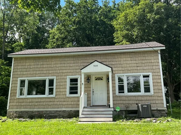 5037 Highbridge St, Fayetteville, NY 13066