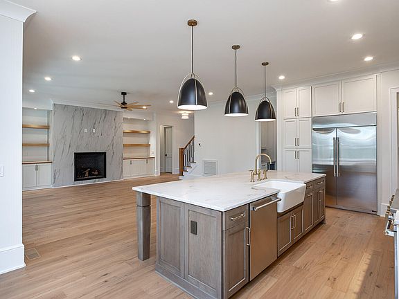 4th image of 204 Windel Dr