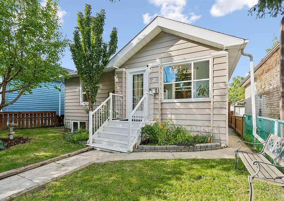 1st image of 708 S 18th Ave NW