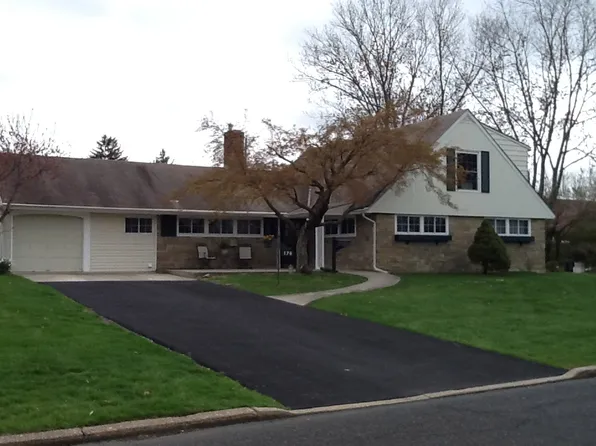 174 Forsythia Dr N, Levittown, PA 19056