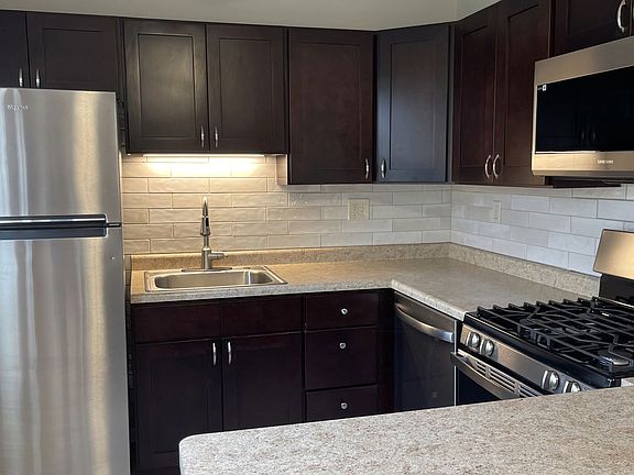 4th image of 6017 W 35th St