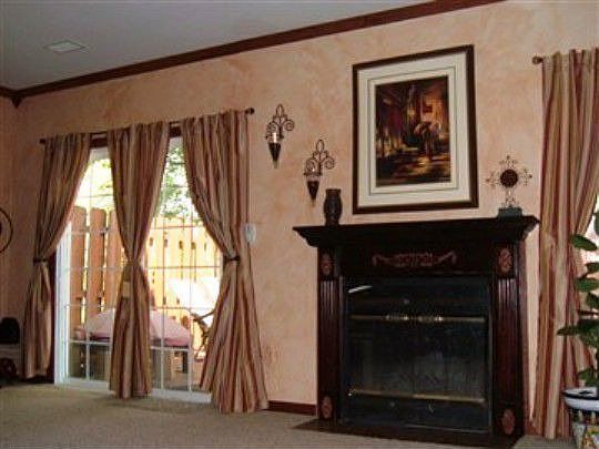 2nd image of 38 Lexington Cir