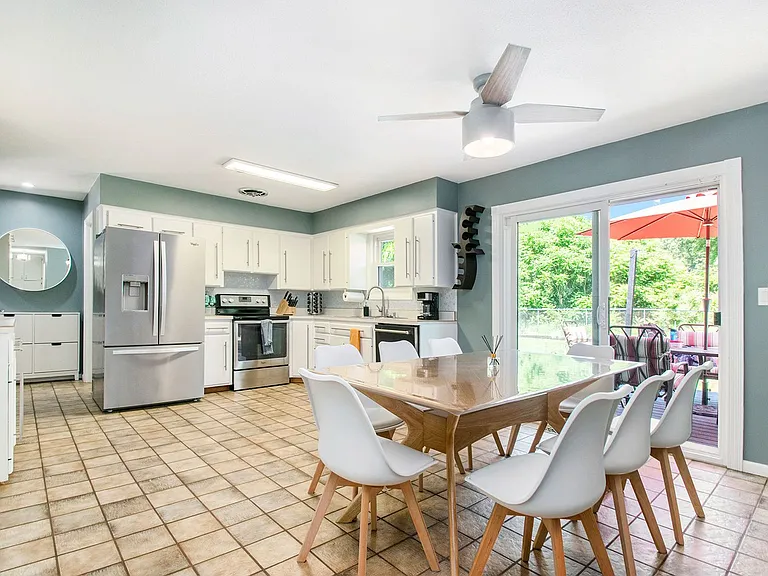 2601 Paulmar Ave — Photo 17