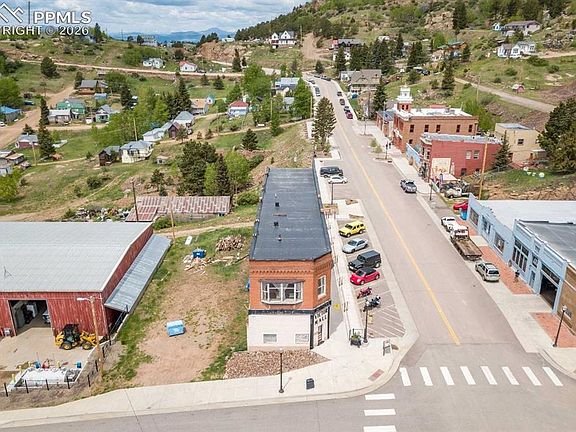 5th image of 400 Victor Ave