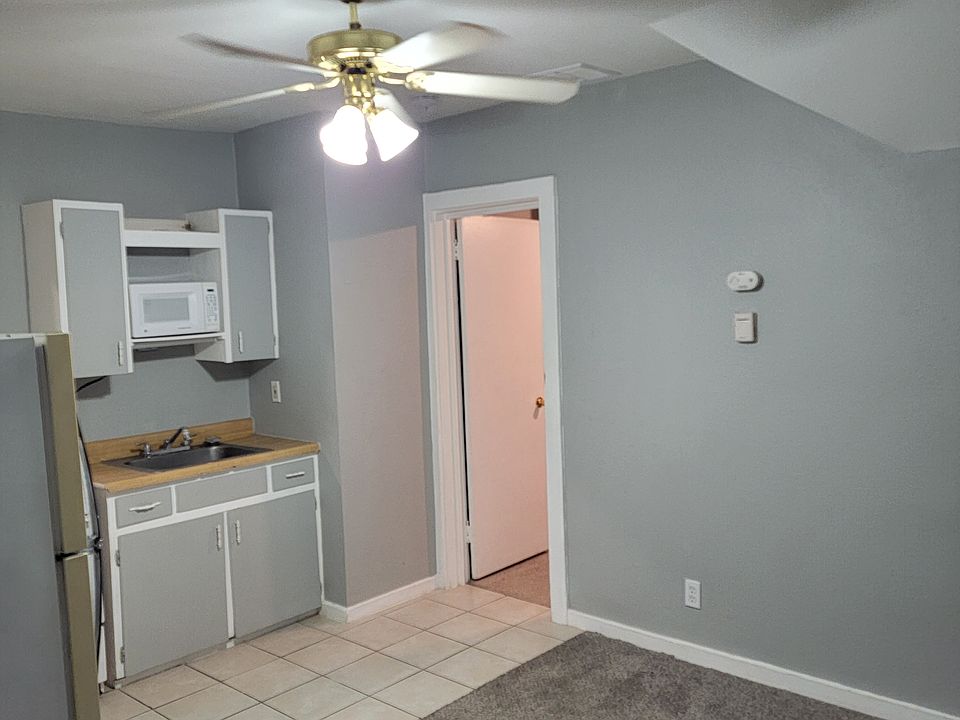 1st image of 619 S Crysler Ave