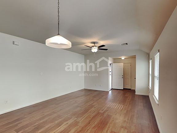 5th image of 22334 Queenbury Hills Dr