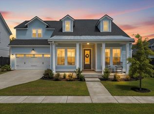 124 Archdale St, Summerville, SC 29486