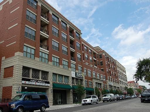 1st image of 3140 N Sheffield Ave APT 610