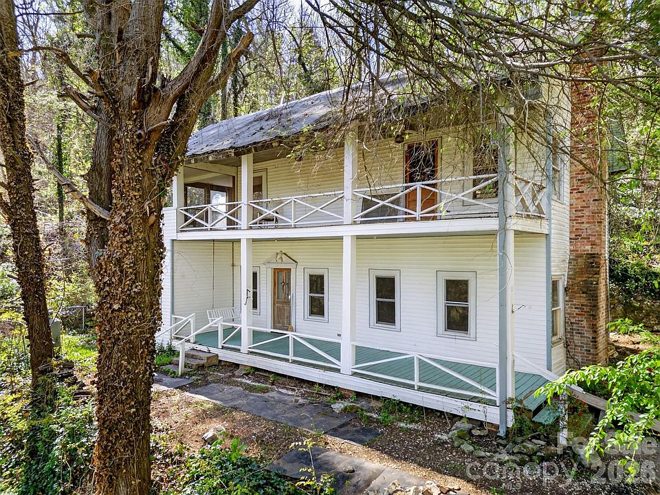 1st image of 105 Poplar St