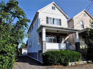 808 2nd St, Monessen, PA 15062