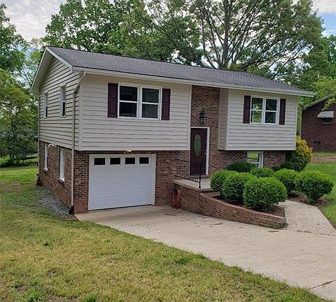 2nd image of 617 Meadowood St