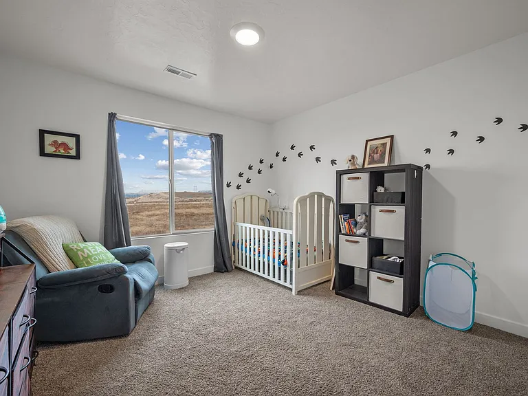 988 W Broadleaf Dr — Photo 19