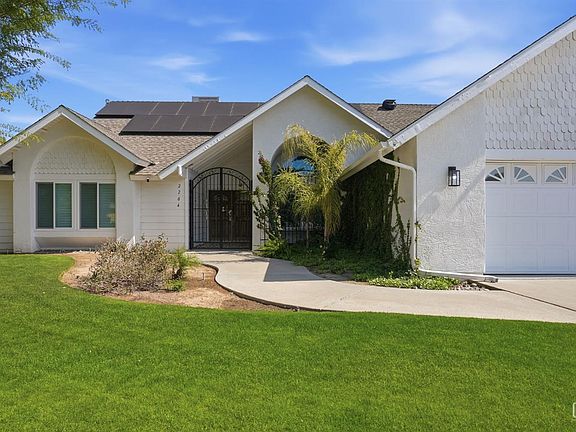 2nd image of 2204 Mountain Oak Rd