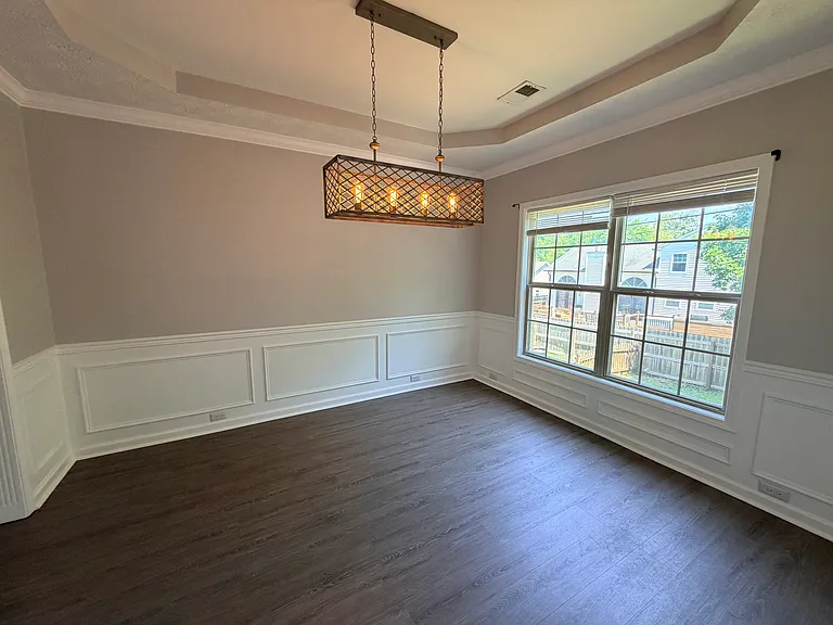 4852 Clifford Cir — Photo 11